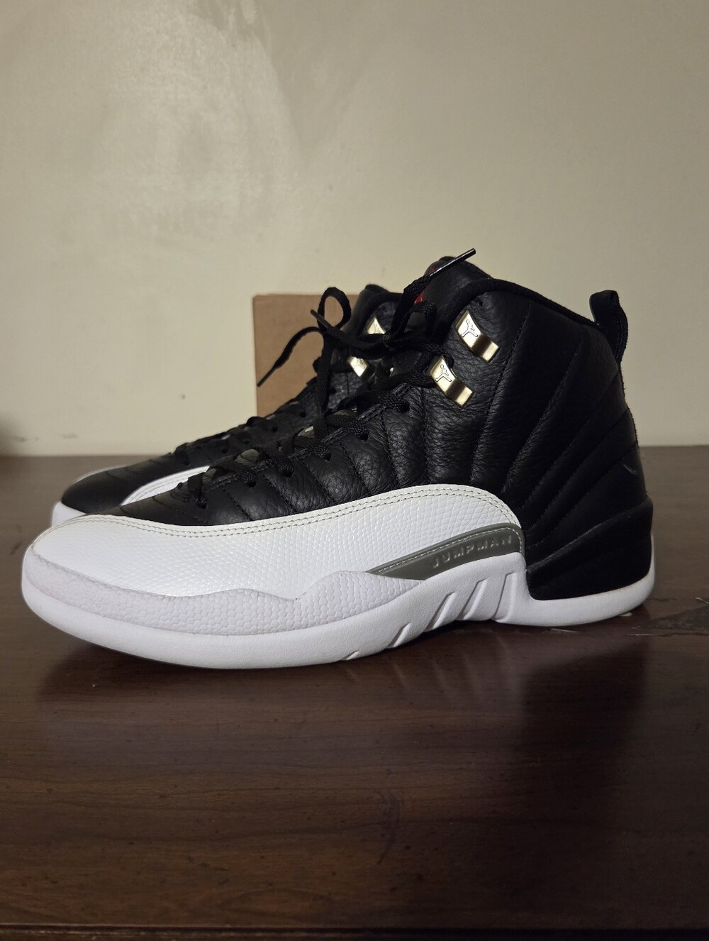 Nike Air Jordan 12 Retro Playoff Black White 2022 Basketball Shoes Mens Sz 9 EUC